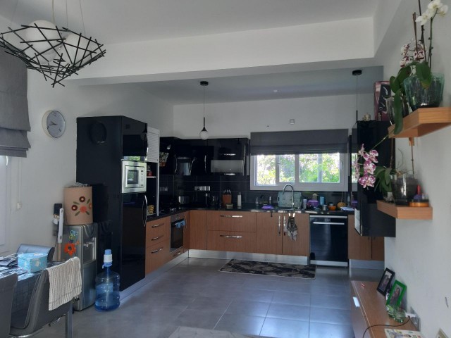 A DETACHED DUPLEX VILLA WITH AN EQUIVALENT COB, FIREPLACE, BARBECUE, GARDEN WITH AN INDOOR AREA OF 4 + 1, 290 SQUARE METERS ON A CORNER PLOT OF 600 SQUARE METERS WITH A FACADE Decking OUT ON BOTH SIDES, IN A VERY GOOD LOCATION IN KYRENIA ** 