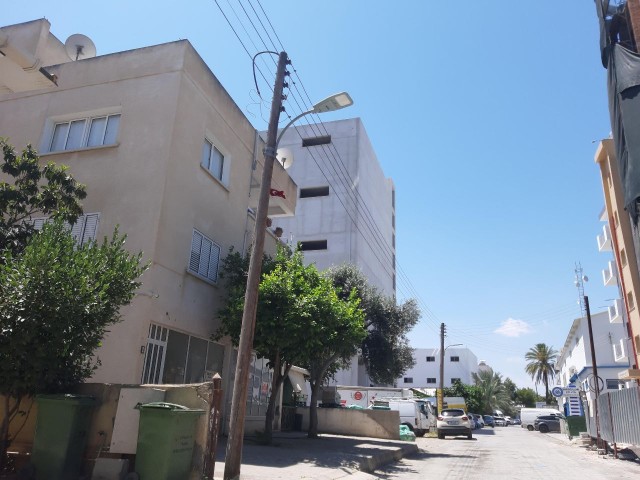 NICOSIA YENIŞEHIR, CENTRAL AND VERY WELL LOCATED, EQUIVALENT TO KOÇANLI, 55 SQUARE METERS, GROUND FLOOR SHOP/OFFICE ** 
