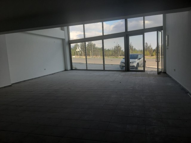 IN NICOSIA ESNAF INDUSTRIAL SITE AND ON THE CONNECTION ROAD TO THE NORTH RING ROAD, 125 SQUARE METERS ON THE FLOOR AND 60 SQUARE METERS ON THE FLOOR, IT IS A TOTAL OF 185 SQUARE METERS, WITHOUT A PARKING PROBLEM FOR ANY KIND OF NEW VEHICLES