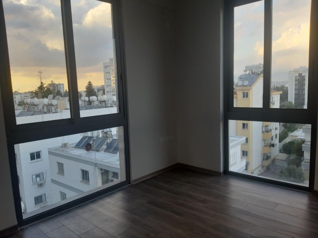 IN NEW TOWN, NEWLY FINISHED, 3+1, CENTRALLY LOCATED, 120 SQUARE METERS, ELEVATOR, ADDITIONAL SHOWER AND TOILET IN THE MASTER BEDROOM, ON THE 5TH FLOOR ABOVE THE COLUMN, LUXURY APARTMENT ** 