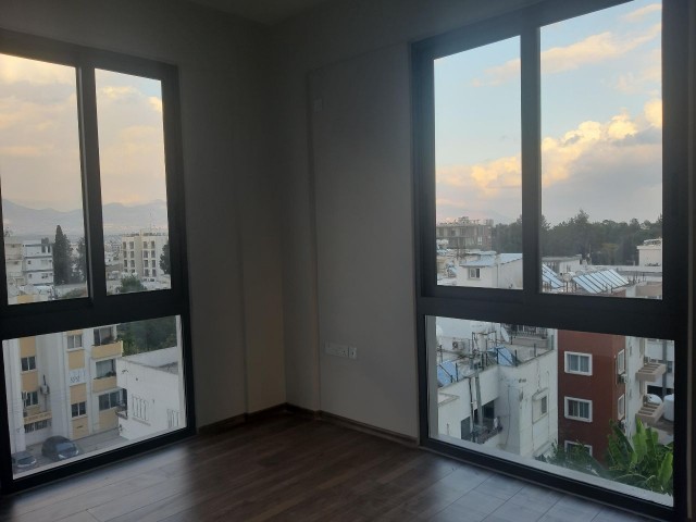 IN NEW TOWN, NEWLY FINISHED, 3+1, CENTRALLY LOCATED, 120 SQUARE METERS, ELEVATOR, ADDITIONAL SHOWER AND TOILET IN THE MASTER BEDROOM, ON THE 5TH FLOOR ABOVE THE COLUMN, LUXURY APARTMENT ** 