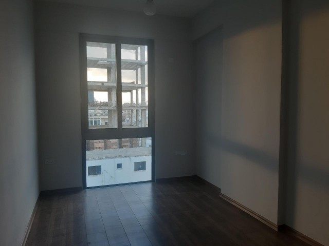 IN NEW TOWN, NEWLY FINISHED, 3+1, CENTRALLY LOCATED, 120 SQUARE METERS, ELEVATOR, ADDITIONAL SHOWER AND TOILET IN THE MASTER BEDROOM, ON THE 5TH FLOOR ABOVE THE COLUMN, LUXURY APARTMENT ** 