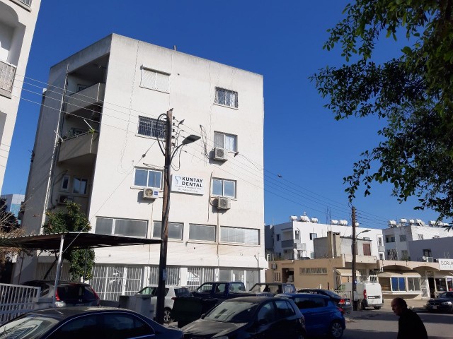 IN KÜÇÜKKAYMAKLI, TURKISH KOÇANLI, CENTRAL AND VERY GOOD LOCATION, SUITABLE FOR SHORT AND LONG TERM DORMITORY OR SEPARATE RENTAL, ALSO FOR A COMPLETE CLINIC, BEAUTY CENTER, OFFICE 