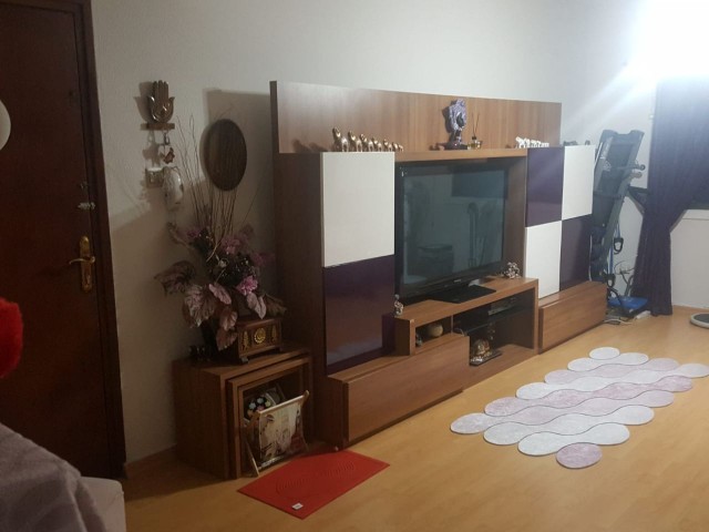 A GOOD LOCATION, IN GÖÇMENKÖY, TURKISH KOÇANLI, 3+1, 125 SQUARE METERS, ON DORTYOL CROSS, WELL MAINTAINED APARTMENT