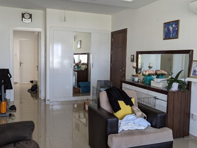 LEFKOŞA DEREBOYUNDA, TURKISH COB, HIGH PREFERENCE RATE AND VERY GOOD LOCATION, 135 SQUARE METERS, 3+1, GUEST TOILET AND ADDITIONAL TWO SHOWER-TOILET, 1ST FLOOR ABOVE THE COLUMN, ELEVATOR, SPACIOUS, LUXURY APARTMENT