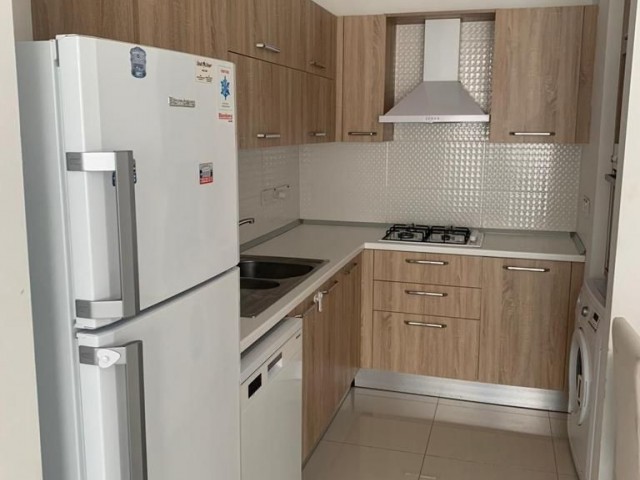 IN KÜÇÜKKAYMAKLI, TURKISH COB, 2+1, SUITABLE FOR BOTH USE AND INVESTMENT, 80 SQUARE METERS, FULLY FURNISHED, ELEVATOR, VERY GOOD LOCATION AND NEW CONDITION APARTMENT