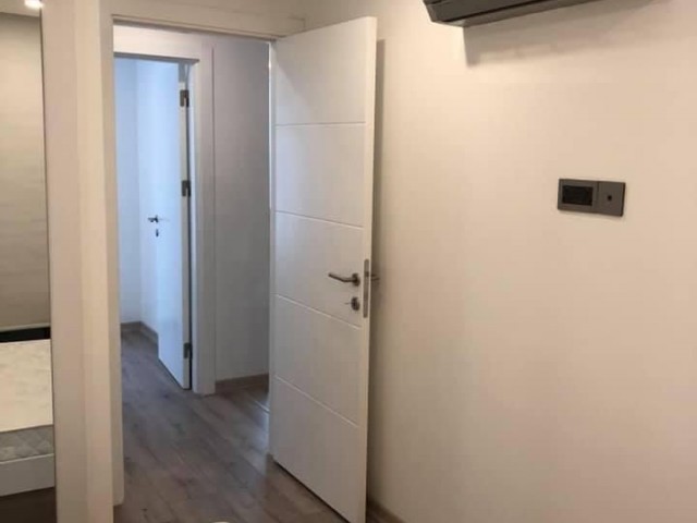 IN KÜÇÜKKAYMAKLI, TURKISH COB, 2+1, SUITABLE FOR BOTH USE AND INVESTMENT, 80 SQUARE METERS, FULLY FURNISHED, ELEVATOR, VERY GOOD LOCATION AND NEW CONDITION APARTMENT