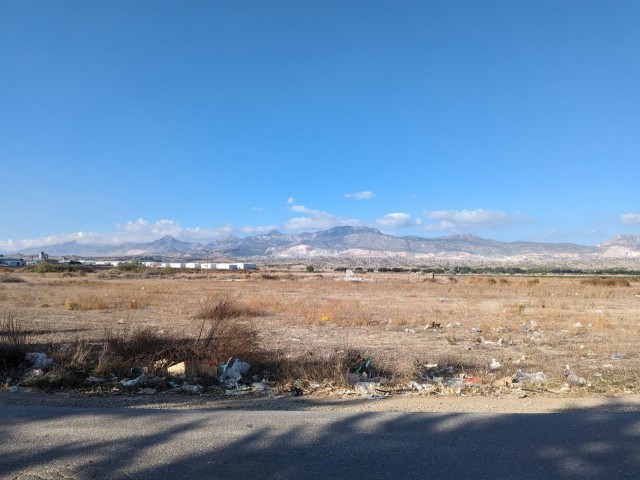 INVESTMENT LAND IN MİNARELİKÖY, CLOSE TO ERÜLKÜ SUPERMARKET AND ERÜLKÜ CIRCLE, IN A VERY GOOD LOCATION, WITH CHAPTER-96 ZONING PERMISSION, WITH ROAD, WATER AND ELECTRICITY INFRASTRUCTURE, WITH A SIZE OF 17.5 DECLARES.