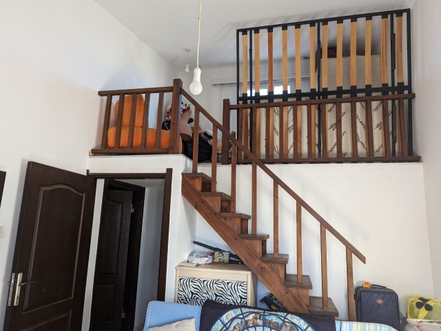 IN HAMİTKÖY, TURK KOÇANLI, 3+1, DUPLEX VILLA WITH FIREPLACE, 205 SQUARE METERS, CLOSED PARKING GARAGE FOR 3 CARS, CONTROLLED ELECTRIC GARDEN GATE AND VARIOUS FRUIT TREES IN THE GARDEN.