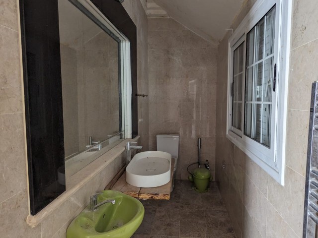 IN A VERY GOOD LOCATION IN ÇATALKÖY, 200 METERS FROM THE SEA AND WITH A HIGH PREFERENCE RATE, ON A LARGE PLOT OF 1 DECEMBER AND 2 HOUSES, 400 SQUARE METERS SIZE, WITH A UTILITY HOUSE IN THE BASEMENT, CLOSED GARAGE, FIREPLACE, YEAR DETACHED DUPLEX LUXURY VILLA WITH ROOM POOL