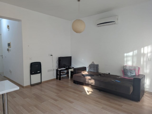 IN GIRNE CENTER, 2+1, EASY TO ACCESS, HIGH PREFERENCE RATE AND IN A VERY GOOD LOCATION, 75 SQUARE METERS SIZE, TWO BALCONIES, ELEVATOR, 1ST FLOOR ABOVE COLUMNS, SOUTH AND WEST FACING, NEW CONDITION.