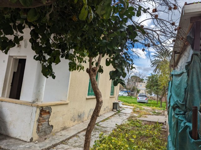 APARTMENT LAND IN NICOSIA KIZILBAŞ, IN A CENTRAL LOCATION, WITH A SIZE OF 618 SQUARE METERS, WITH 120% DEVELOPMENT AND 2 FLOOR RESIDENTIAL PERMISSION