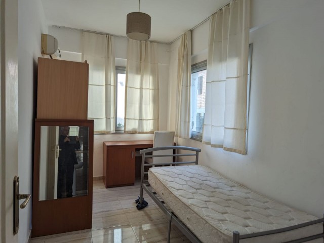 IN GIRNE TURK DISTRICT, SUITABLE FOR BOTH INVESTMENT AND USE, TURKISH KOÇANLI, 2+1, 70 SQUARE METER SIZE, GROUND FLOOR FLAT