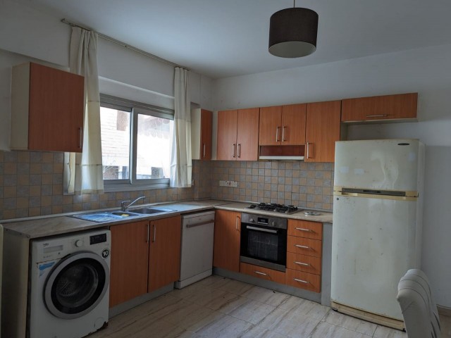 IN GIRNE TURK DISTRICT, SUITABLE FOR BOTH INVESTMENT AND USE, TURKISH KOÇANLI, 2+1, 70 SQUARE METER SIZE, GROUND FLOOR FLAT