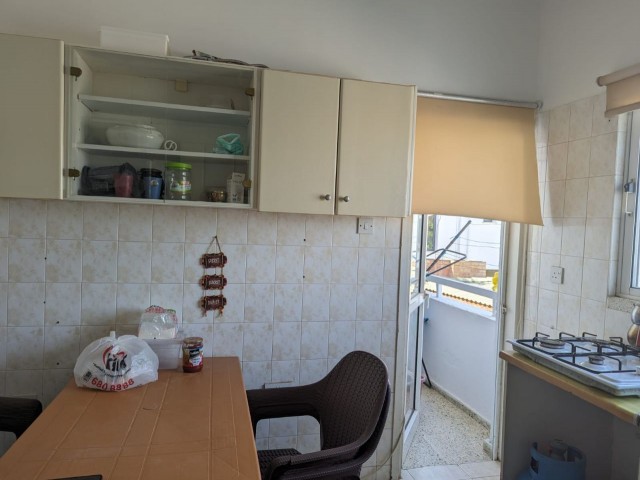 IN YENIKENT, TÜRK KOÇANLI, VERY CLOSE TO MUNICIPALITY BOULVARI AND IN A VERY GOOD LOCATION, 3+1, 1ST FLOOR ABOVE GROUND (MEDIUM FLOOR), 135 SQUARE METERS, VERY EASY TO ACCESS, WELL MAINTAINED FLAT