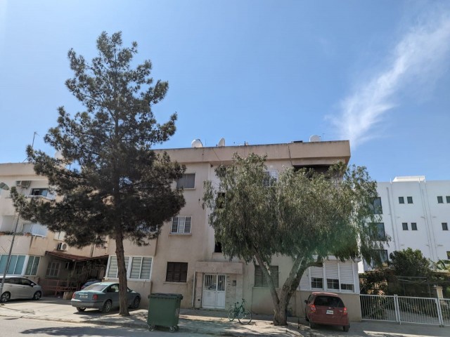 IN YENIKENT, TÜRK KOÇANLI, VERY CLOSE TO MUNICIPALITY BOULVARI AND IN A VERY GOOD LOCATION, 3+1, 1ST FLOOR ABOVE GROUND (MEDIUM FLOOR), 135 SQUARE METERS, VERY EASY TO ACCESS, WELL MAINTAINED FLAT