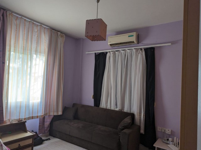 IN YENIKENT, TÜRK KOÇANLI, VERY CLOSE TO MUNICIPALITY BOULVARI AND IN A VERY GOOD LOCATION, 3+1, 1ST FLOOR ABOVE GROUND (MEDIUM FLOOR), 135 SQUARE METERS, VERY EASY TO ACCESS, WELL MAINTAINED FLAT