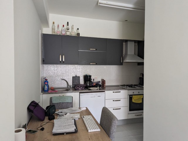 LOCATED IN NICOSIA YENIŞEHİR, IN A CENTRAL LOCATION WITH A VERY HIGH PREFERENCE RATE, 90 SQUARE METERS SIZE, 2+1, FULLY FURNISHED WITH ALL WHITE GOODS AND FURNITURE, INCLUDING AIR CONDITIONERS, DISHWASHER, FOR BOTH USE AND RENTAL PURPOSES IMA SUITABLE, WITH ELEVATOR WELL MAINTAINED, NEW CONDITION FL