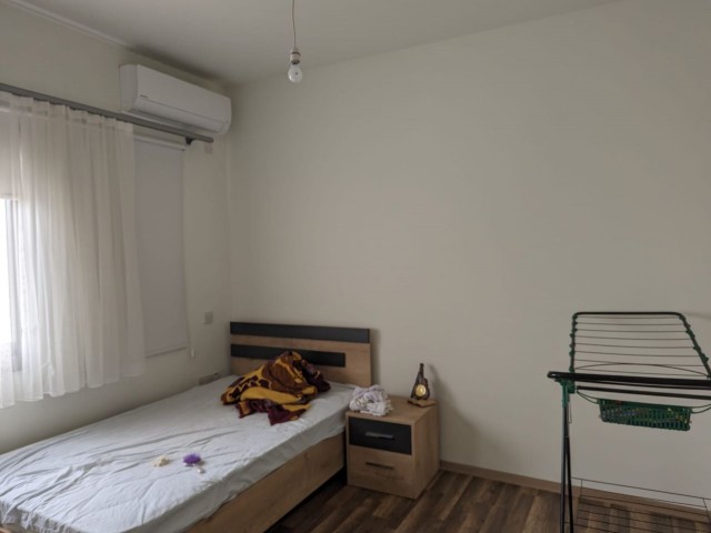 LOCATED IN NICOSIA YENIŞEHİR, IN A CENTRAL LOCATION WITH A VERY HIGH PREFERENCE RATE, 90 SQUARE METERS SIZE, 2+1, FULLY FURNISHED WITH ALL WHITE GOODS AND FURNITURE, INCLUDING AIR CONDITIONERS, DISHWASHER, FOR BOTH USE AND RENTAL PURPOSES IMA SUITABLE, WITH ELEVATOR WELL MAINTAINED, NEW CONDITION FL