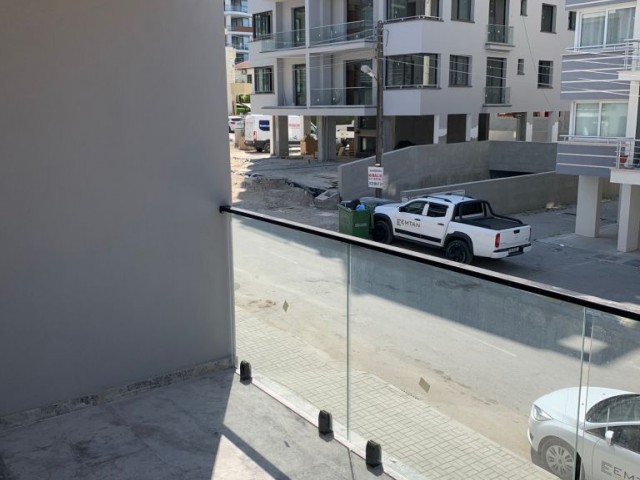 Girne Merkezde Sahibinden Komple Kiralık Yeni Bitmiş Lüks Bina (13 Adet 2+1 Daire)