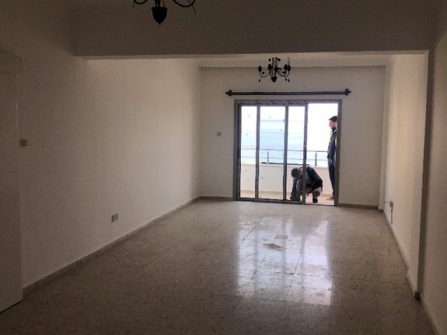 Flat To Rent in Aşağı Girne, Kyrenia