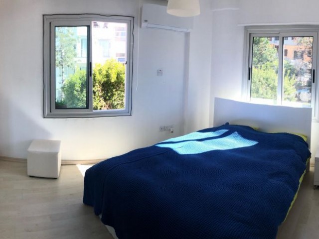 2+1 Wohnung zum Verkauf im Zentrum von Kyrenia ** 