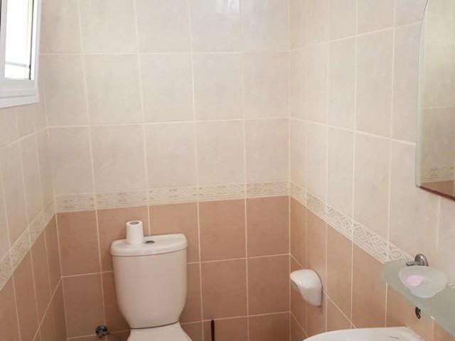 Lefkoşa K.Kaymaklı'da kiralık eşyalı 3+1 daire