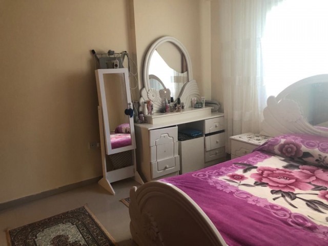 Girne Merkezde 3+1 eşyalı daire