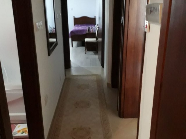 Girne Kaşgar bölgesinde, duraklara yakın kiralık 2+1 eşyalı daire