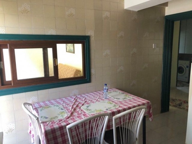 Girne Merkezde kiralık 2+1 eşyalı daire