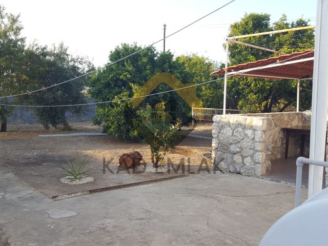 Einfamilienhaus Zum Verkauf In Yesilyurt ** 