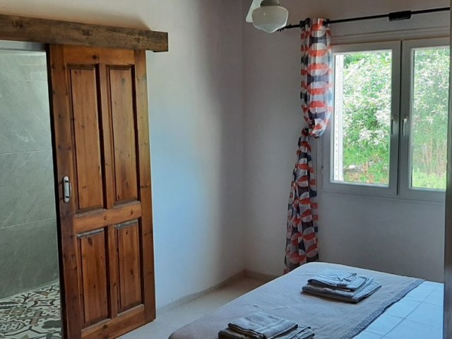 VILLA ROOMS FOR RENT,WITH BATHROOM , TOILET, SWIMMING POOL ** 