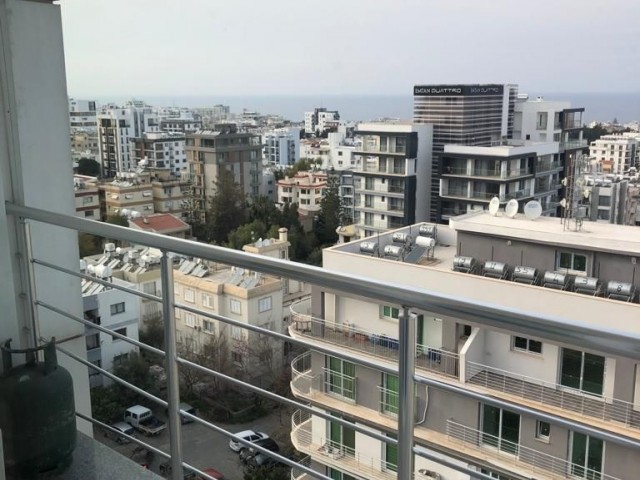 APARTMENT MIT PANORAMABLICK AUF DAS MEER ** 