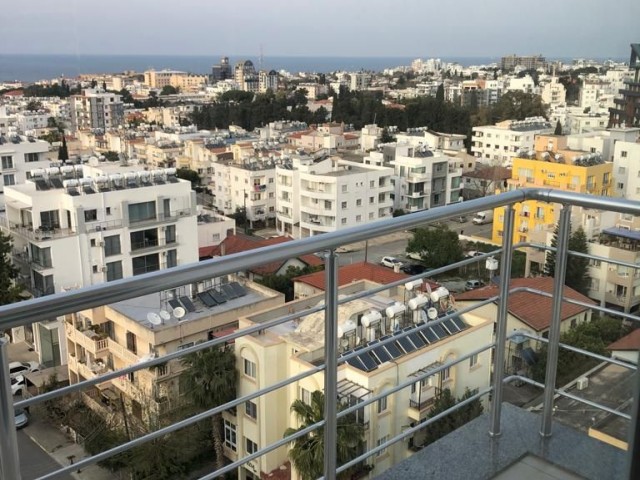 APARTMENT MIT PANORAMABLICK AUF DAS MEER ** 