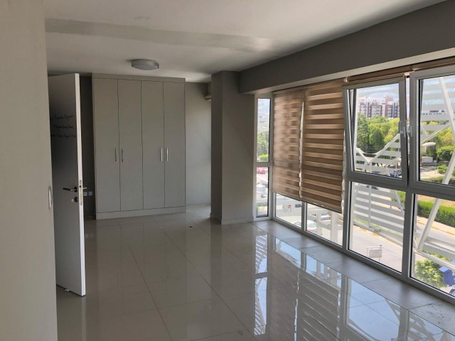 SULU ÇEMBERDE PRESTİJLİ  OFİS 2+1 130 M2 