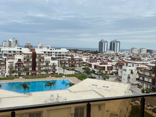 İskele, Long beach / Royalsun 2+1 flat For sale