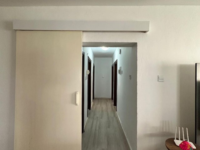 3+2 flat for sale in Famagusta Tekant District