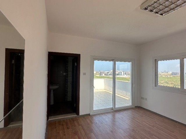 3+1 Villa (Triplex) zum Verkauf in Famagusta, Region Tuzla