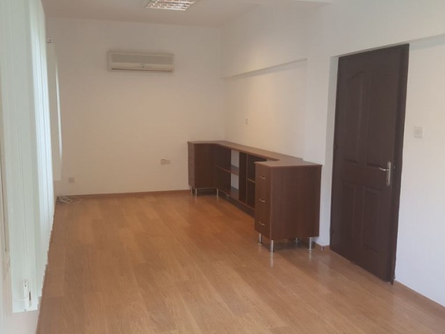 Flat To Rent in Kumsal, Nicosia