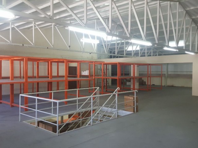 A READY-TO-USE WORKPLACE FOR SALE IN NICOSIA INDUSTRY WITH OFFICES, WAREHOUSES AND WAREHOUSES ** 