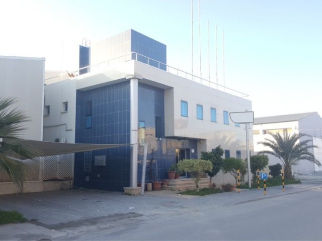 A READY-TO-USE WORKPLACE FOR SALE IN NICOSIA INDUSTRY WITH OFFICES, WAREHOUSES AND WAREHOUSES ** 