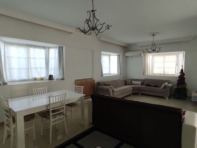 Villa To Rent in Küçük Kaymaklı, Nicosia