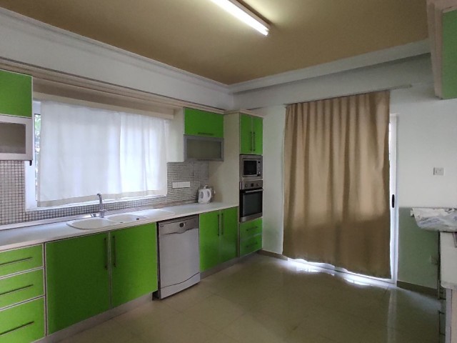 Villa To Rent in Küçük Kaymaklı, Nicosia