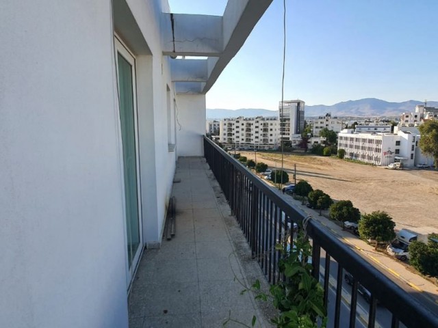 Penthouse Zum Verkauf Mit Einzigartigem Blick Auf Den Strand ** 