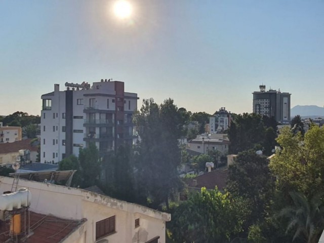 Penthouse Zum Verkauf Mit Einzigartigem Blick Auf Den Strand ** 