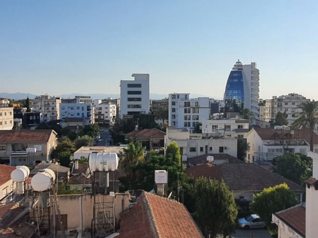 Penthouse Zum Verkauf Mit Einzigartigem Blick Auf Den Strand ** 