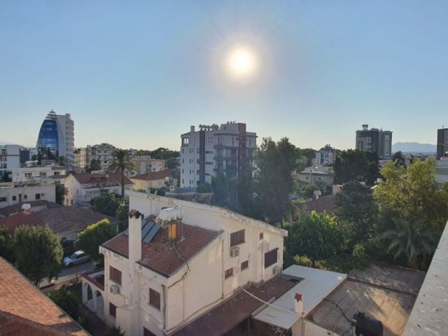 Penthouse Zum Verkauf Mit Einzigartigem Blick Auf Den Strand ** 