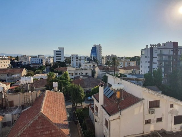 Penthouse Zum Verkauf Mit Einzigartigem Blick Auf Den Strand ** 