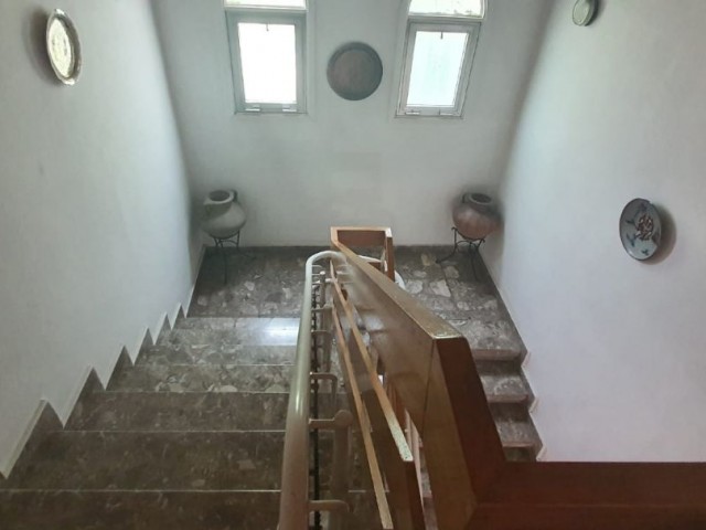 Detached House With a Large Garden, Suitable For A School, Nursery, Clinic And Office In Köklüçiftlik ** 