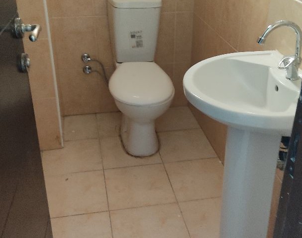 Flat To Rent in Küçük Kaymaklı, Nicosia